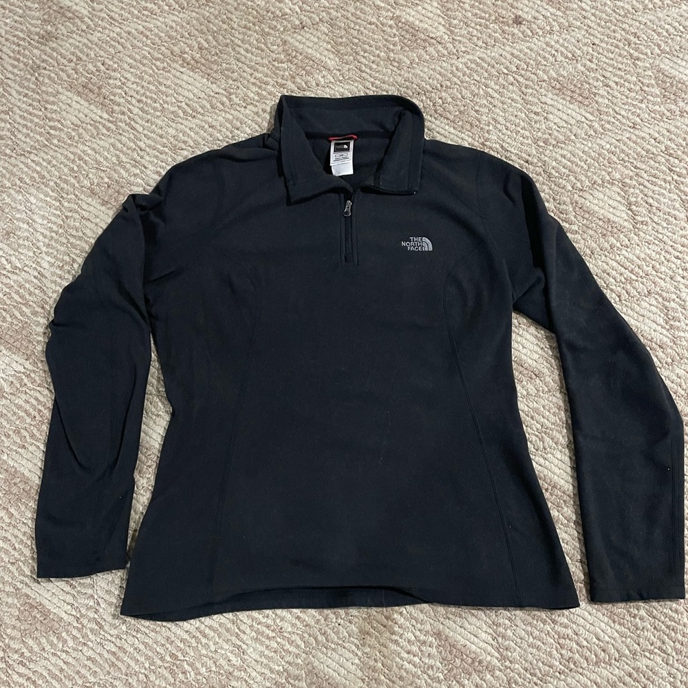 Women’s north face pullover